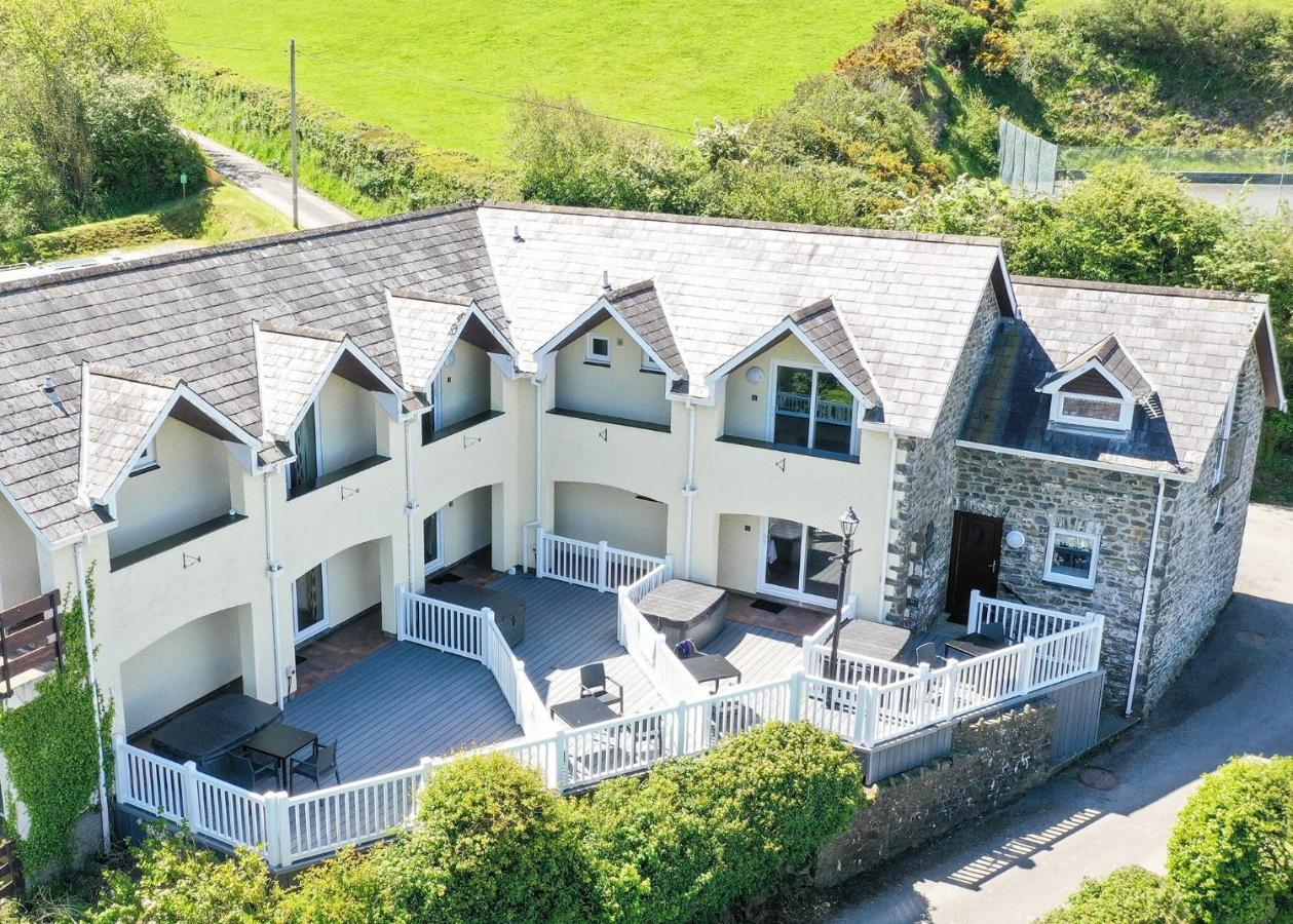 Gilfach Holiday Park Henfynyw Upper Buitenkant foto
