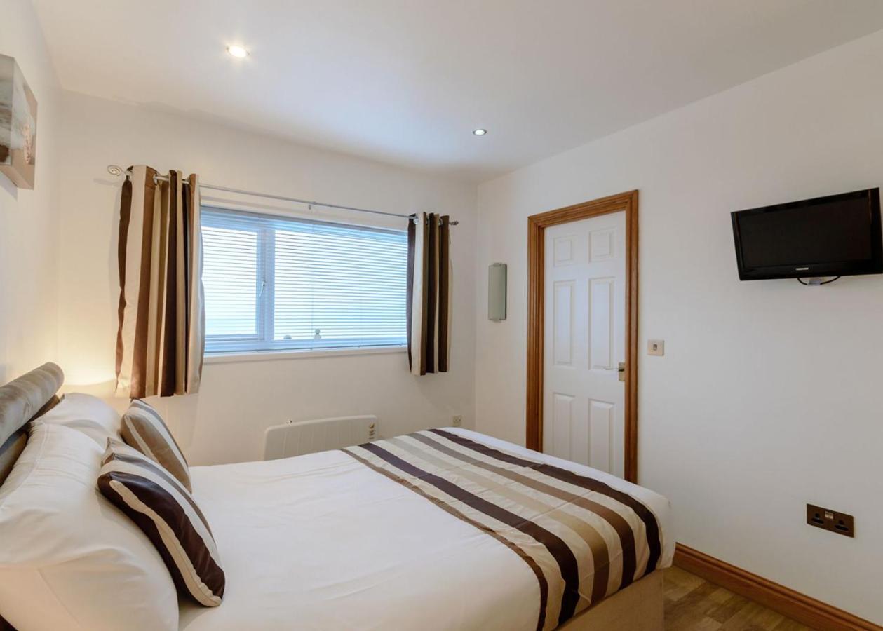 Gilfach Holiday Park Henfynyw Upper Buitenkant foto
