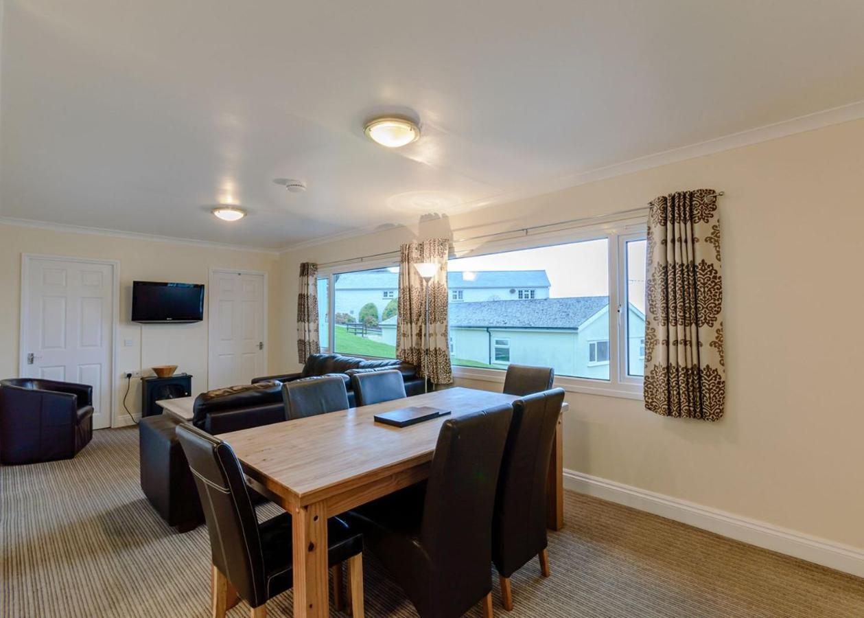 Gilfach Holiday Park Henfynyw Upper Buitenkant foto
